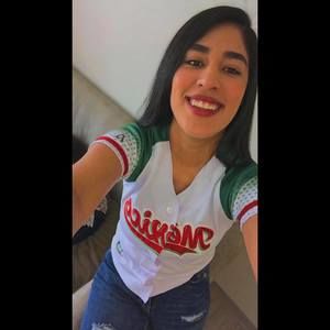 Meet your Posher, Yennifer